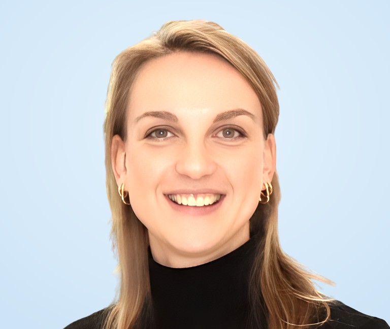 Portrait of Lieke Hofman MD